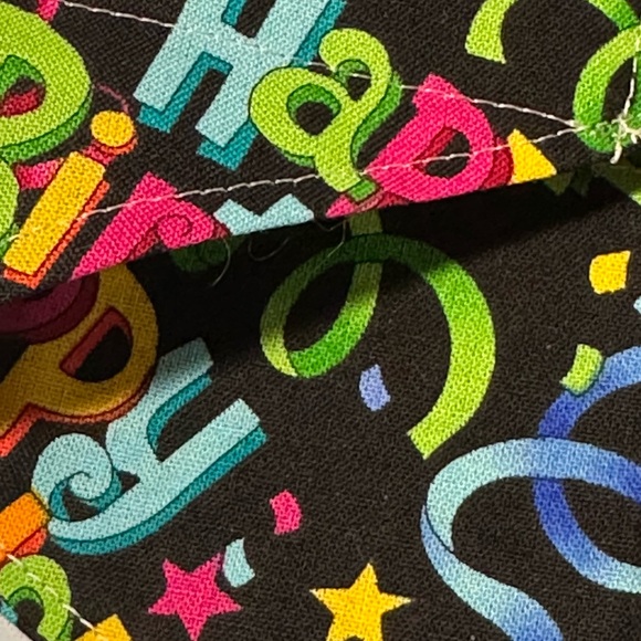 Handmade Pet Birthday Critter Cape - Picture 7 of 7